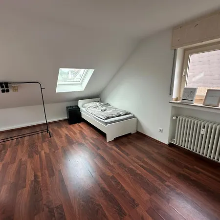 Monteur Haus Mit 3 - Voll Ausgestattet Mit Highspeed Wifi Und Grossem Parkplatz * Bielefeld