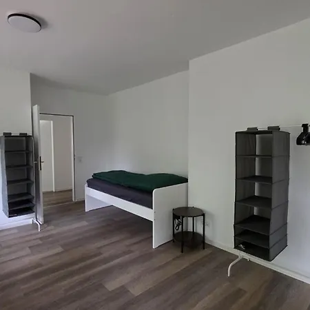 Monteur Haus Mit 3 - Voll Ausgestattet Mit Highspeed Wifi Und Grossem Parkplatz Daire *
