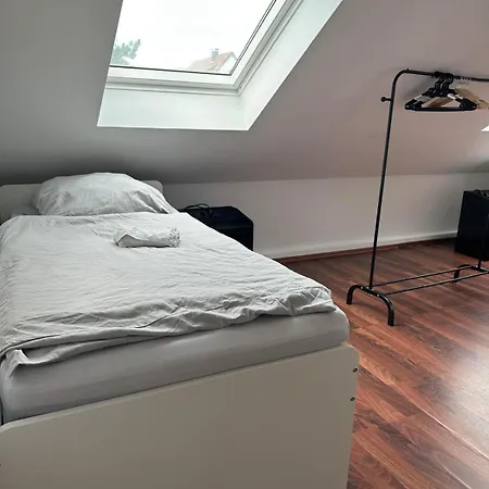 Monteur Haus Mit 3 - Voll Ausgestattet Mit Highspeed Wifi Und Grossem Parkplatz Daire