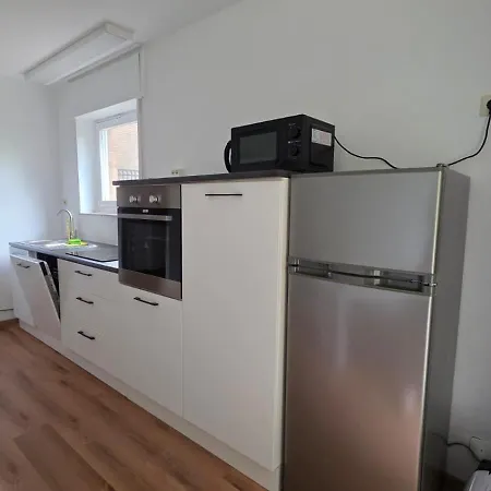 Daire Monteur Haus Mit 3 - Voll Ausgestattet Mit Highspeed Wifi Und Grossem Parkplatz Bielefeld